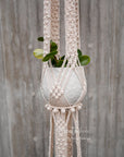 Macramé plant hanger, "Royals" #1