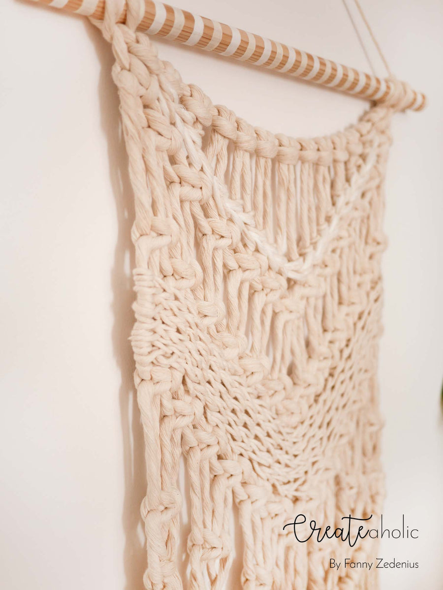 Macramé wallhanging, no. 1 of "The Beige Sisters"