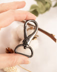 Metal clasps