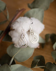 Pipa knot earrings, silver