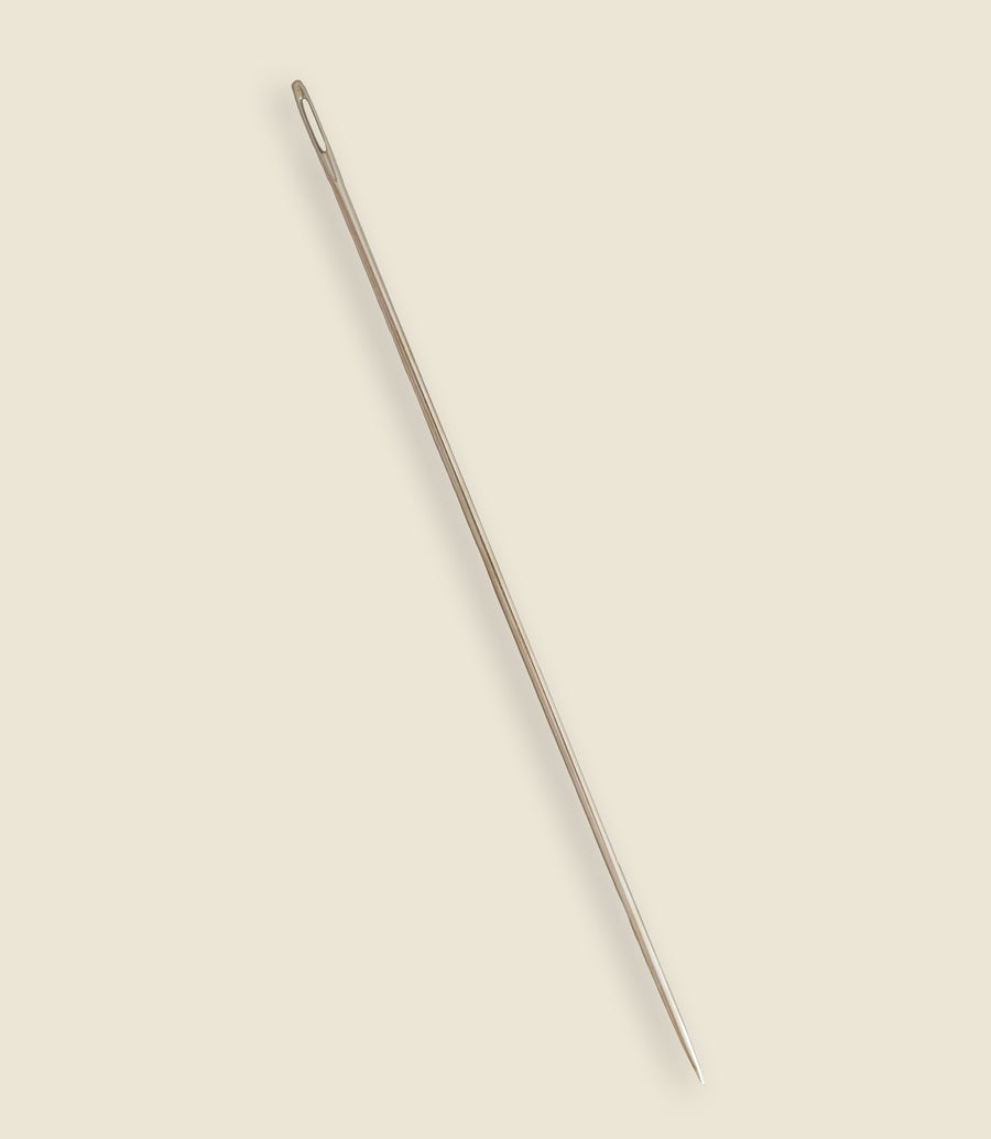 Long needle, 15 cm/5.9 in