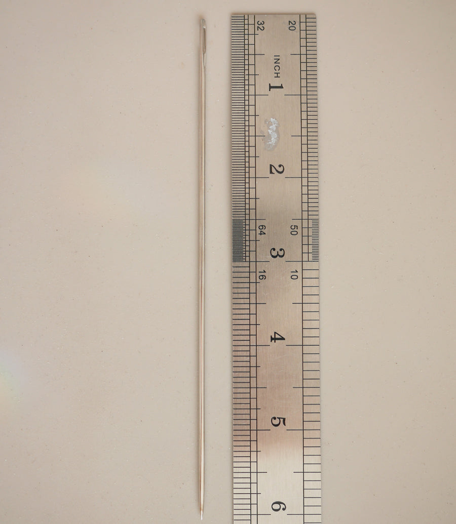 Long needle, 15 cm/5.9 in