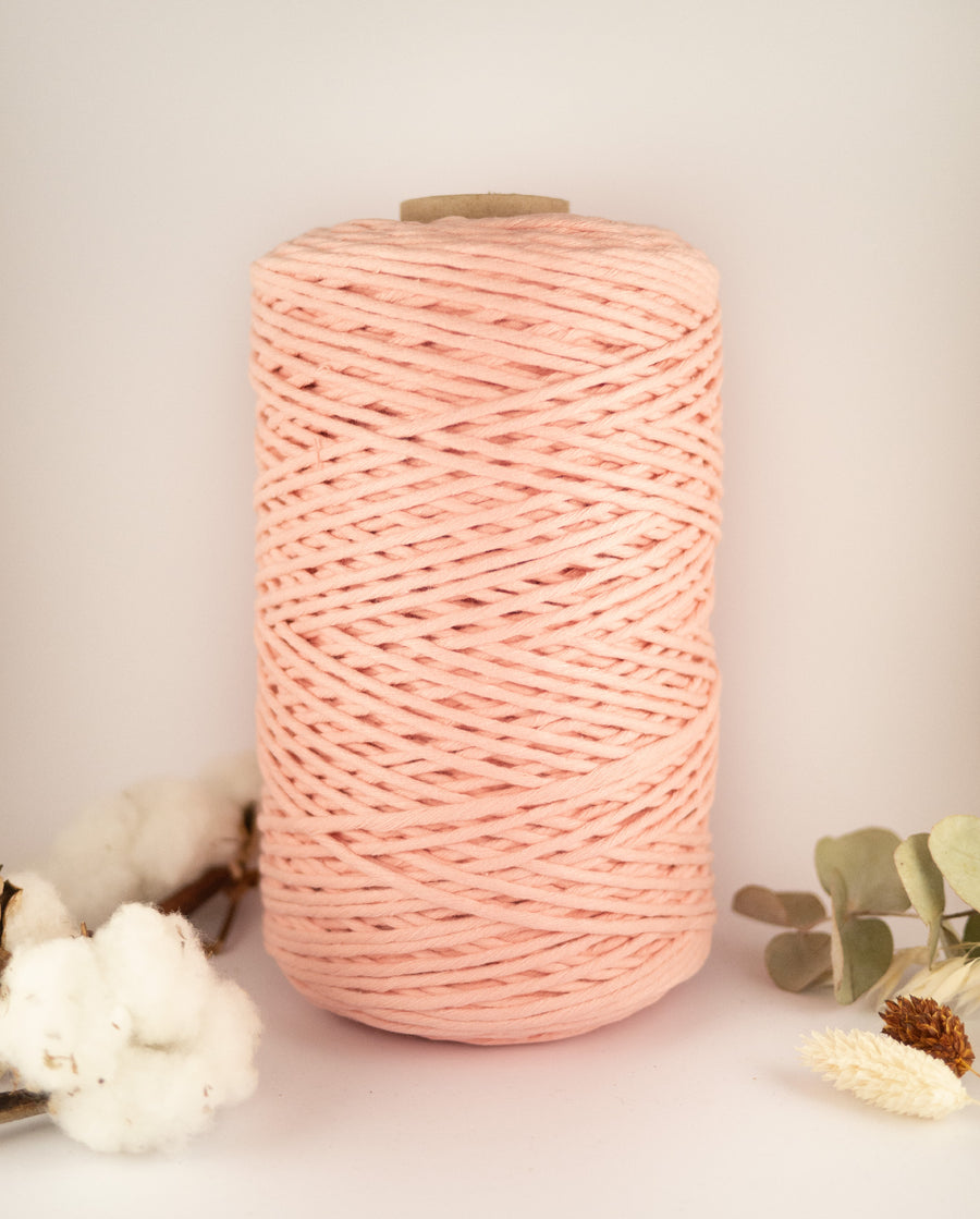 Pale Peach cotton string, 1 kg